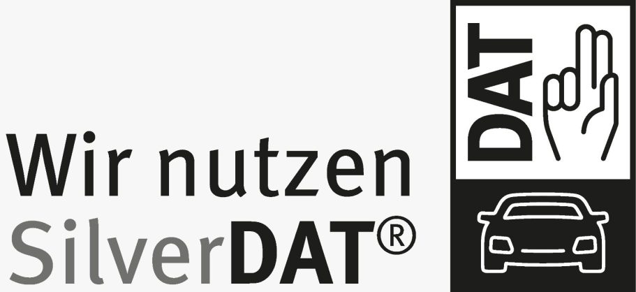 SilverDAT® - Wir nutzen das renommierteste Kalkulationsprogramm auf dem Markt Logo mit dem Text "Wir nutzen SilverDAT®" und Symbolen für DAT und ein Auto.